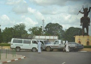 Tchad: « Sarak », passés à tabac et leur Toyota pick-up caillassé, les douaniers ne seront plus les bienvenus au quartier Sabangali à N’Djaména